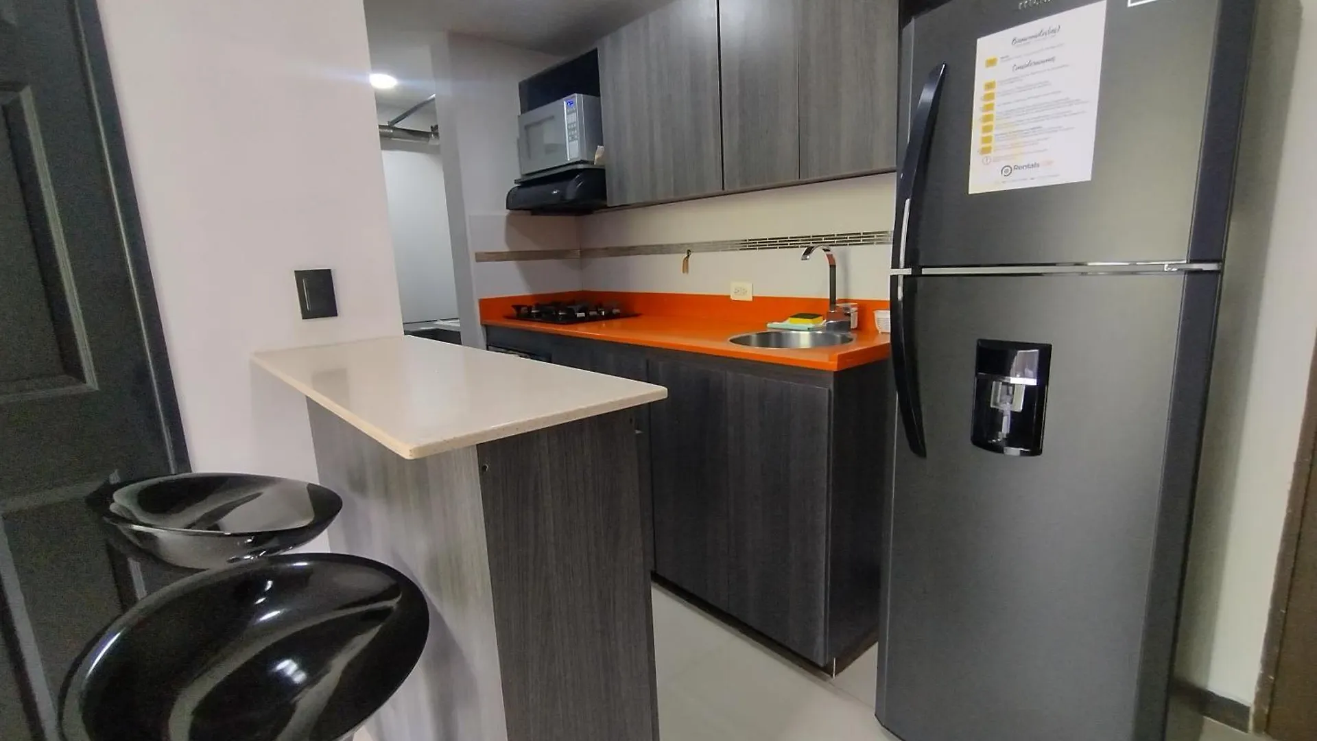 Апартаменты Rentalsop An01 Apto Cerca Al Lleras Con Balcon Y Piscina Climatizada, Cerca A Provenza, Ubicado Min Del Aeropuerto Медельин